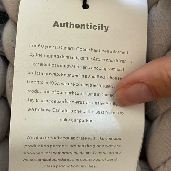 Red Canada Goose Jacket Size Small - Picture 7 of 10